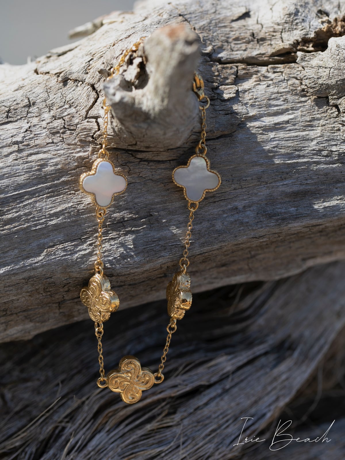shell clover bracelet | IRIEBEACH