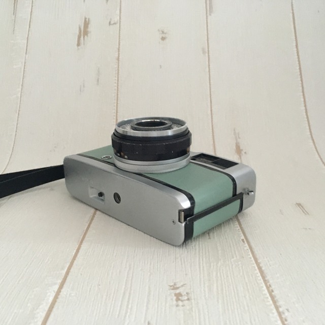 Olympus TRIP 35 <オパールグリーン>