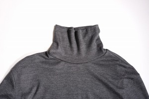 Super 120's Merino High Neck P/O