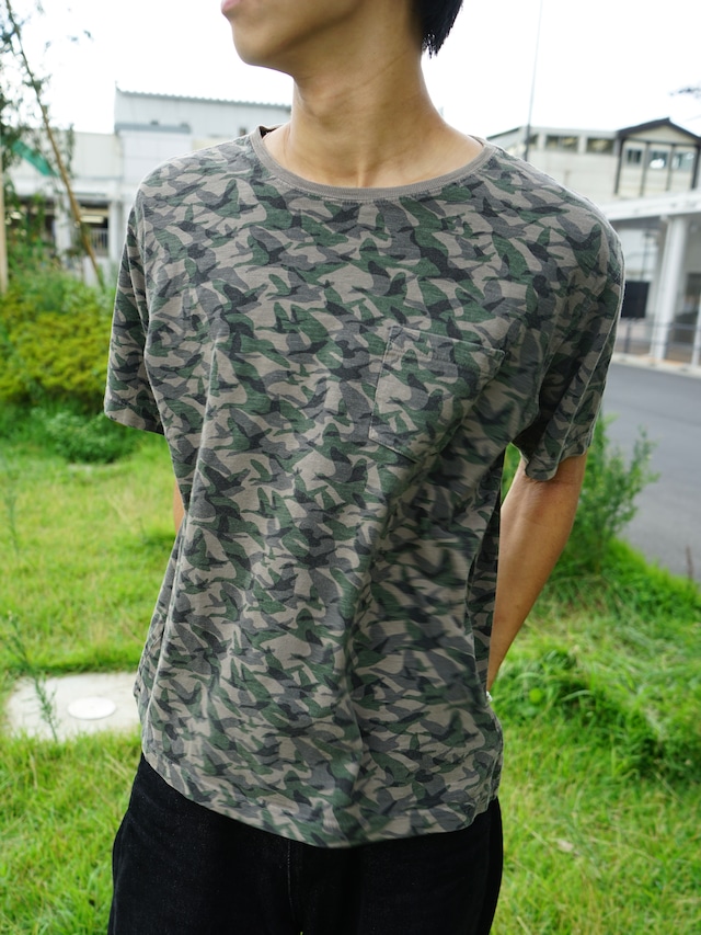 Eddie Bauer Outdoor Green Gray Camouflage Pocket Short Sleeve T-Shirt