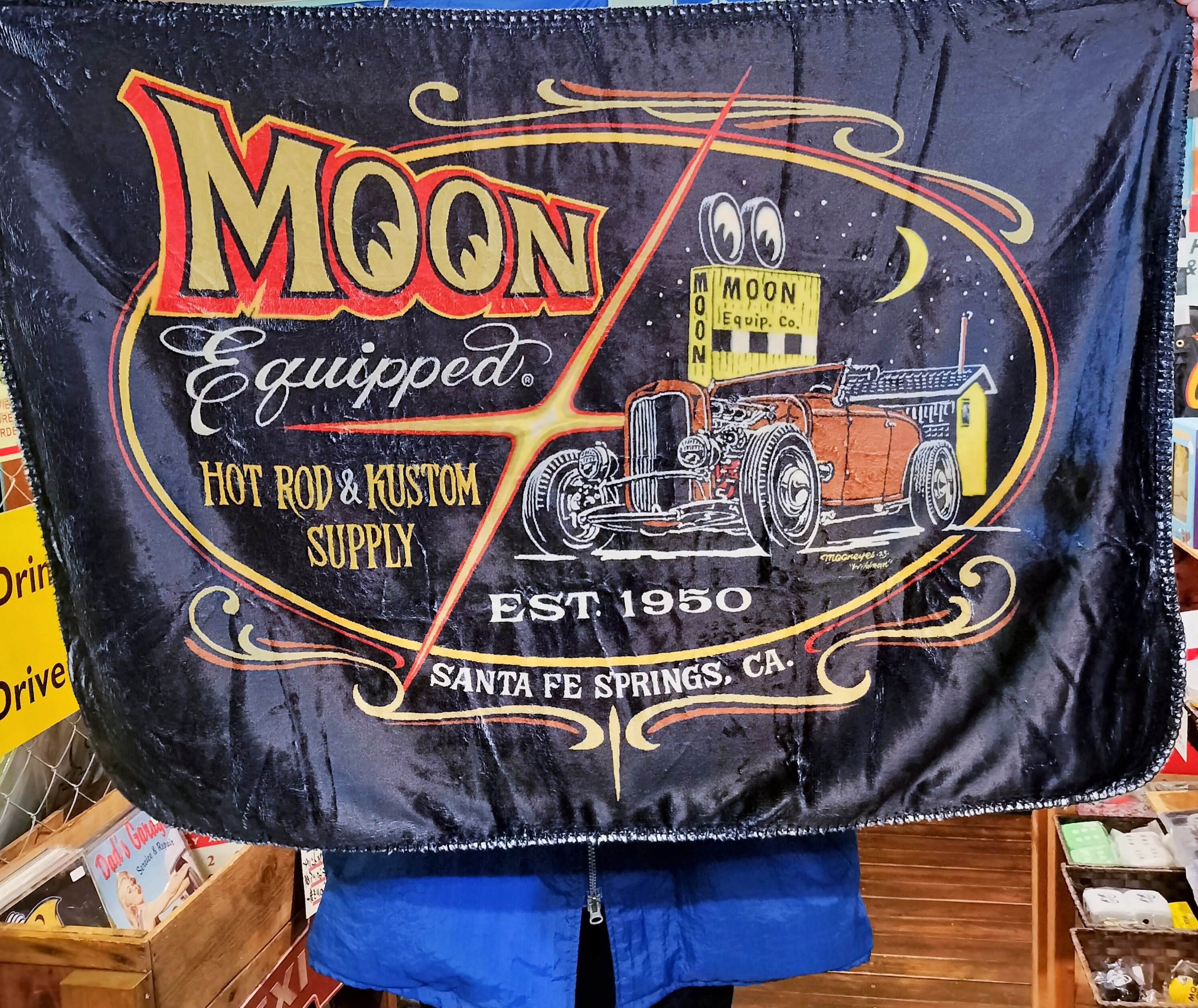 MOONEYES/ムーンアイズ フリースブランケット/アメリカン雑貨 ガレージ