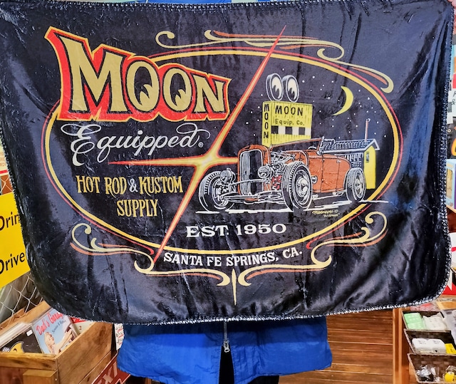 MOONEYES/ムーンアイズ フリースブランケット/アメリカン雑貨 ガレージ