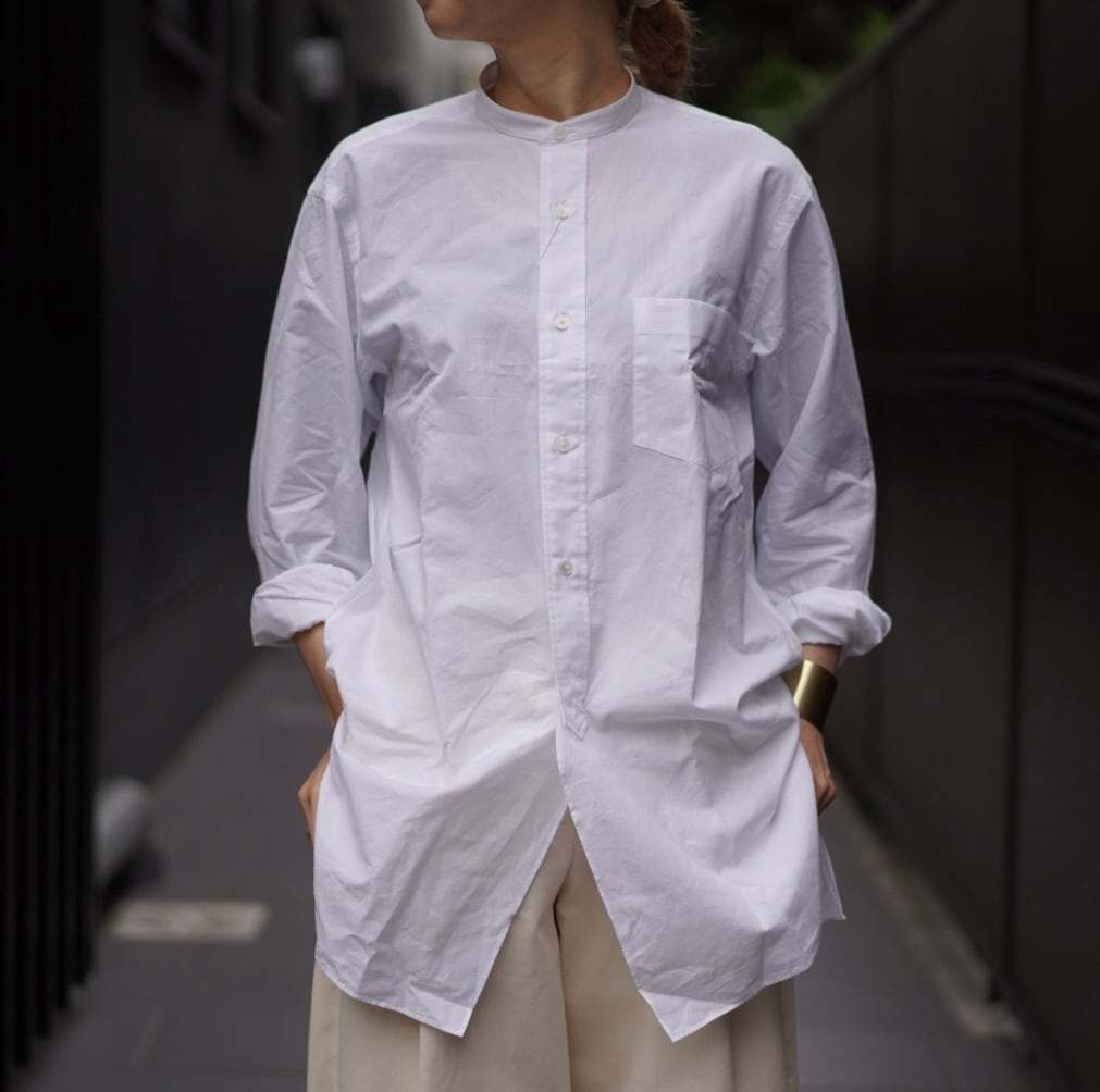 COMOLI(コモリ)バンドカラーシャツ white | Debby
