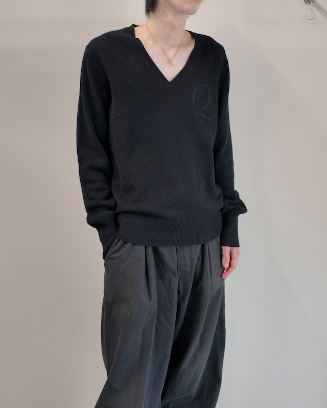 【ALEXANDER McQUEEN】logo v-neck knit