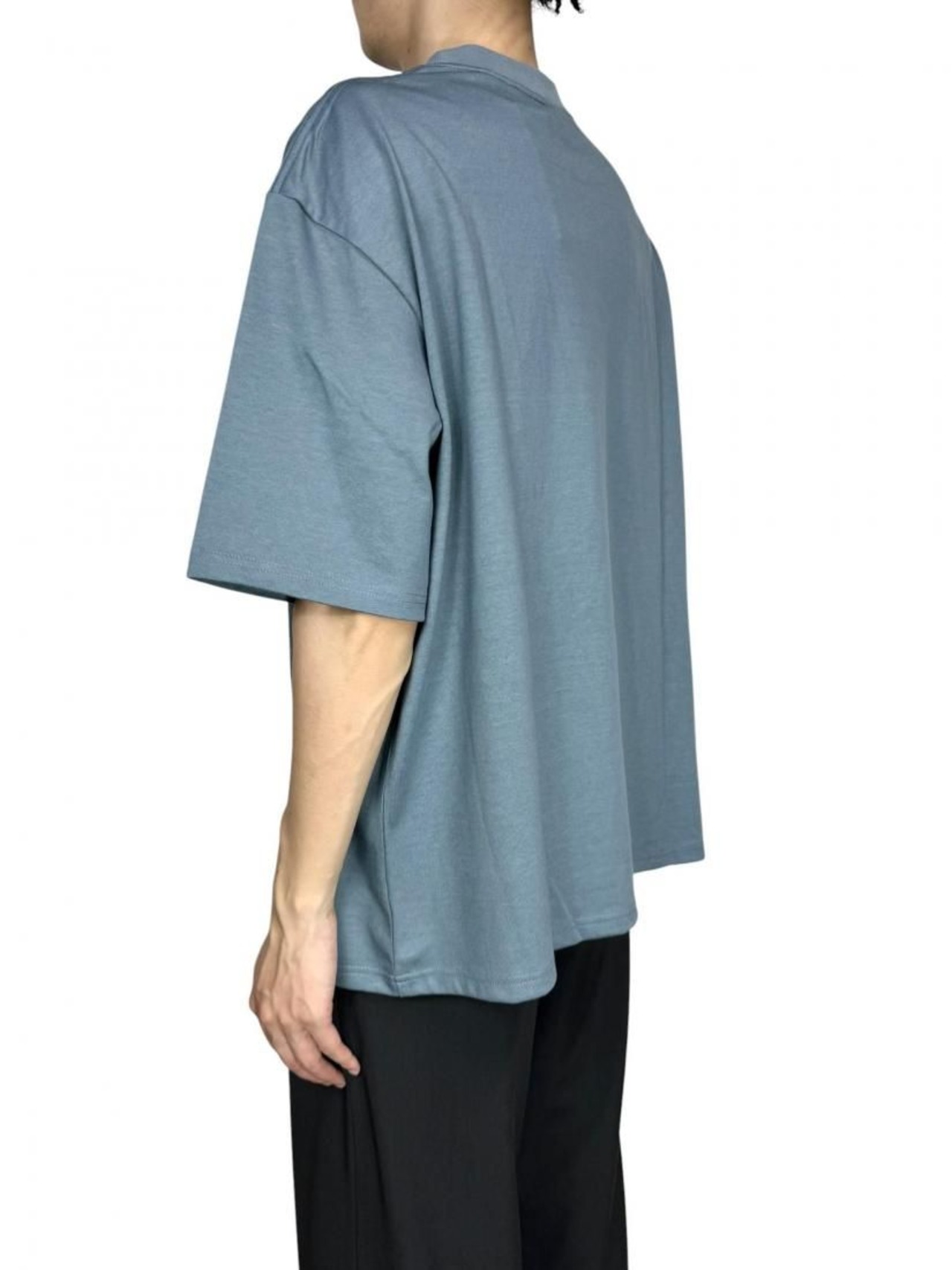 【is-ness】Small Logo T-Shirt