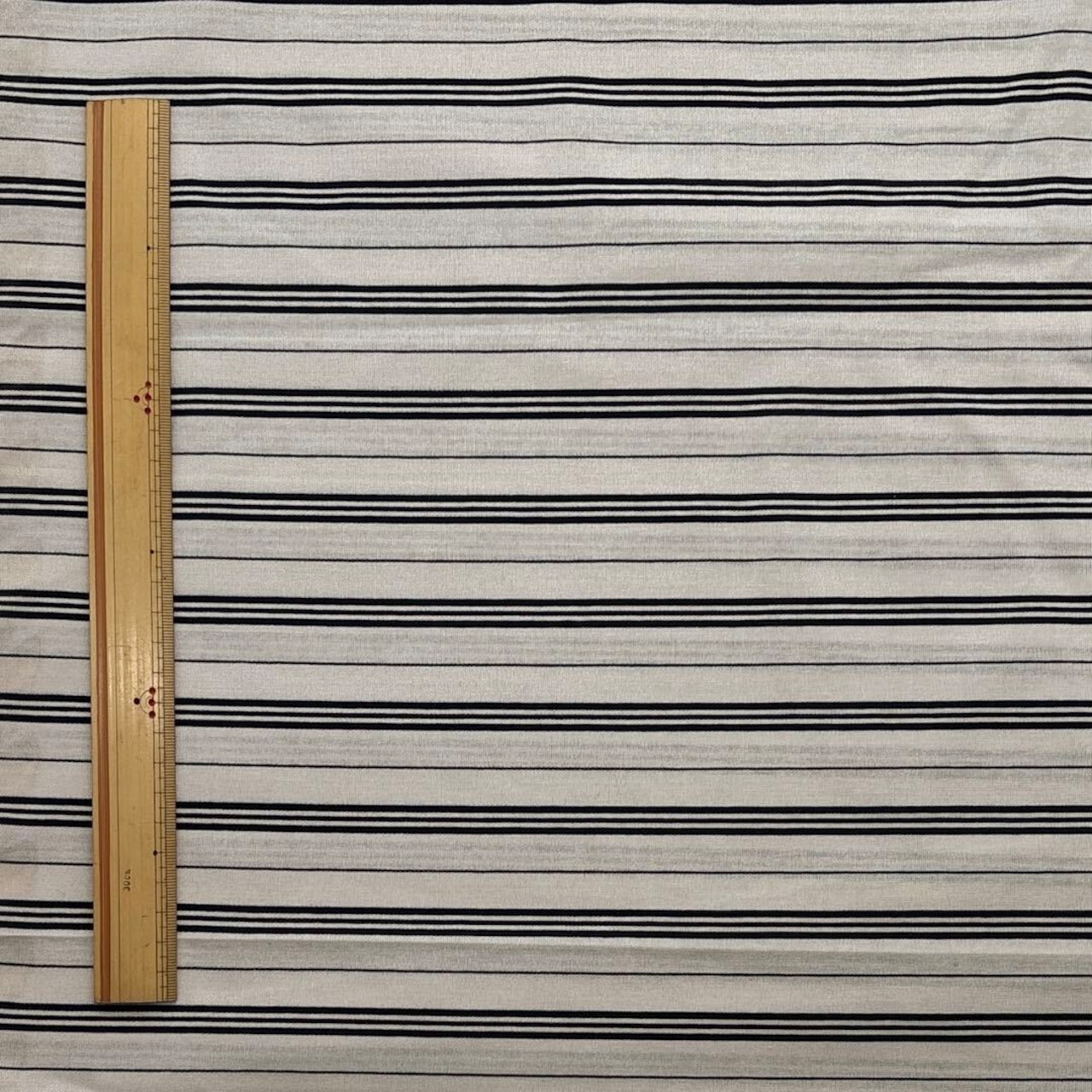 ★TB708◆2m◆綿ポリエステル混薄手天竺ニット生地◆変則ボーダー