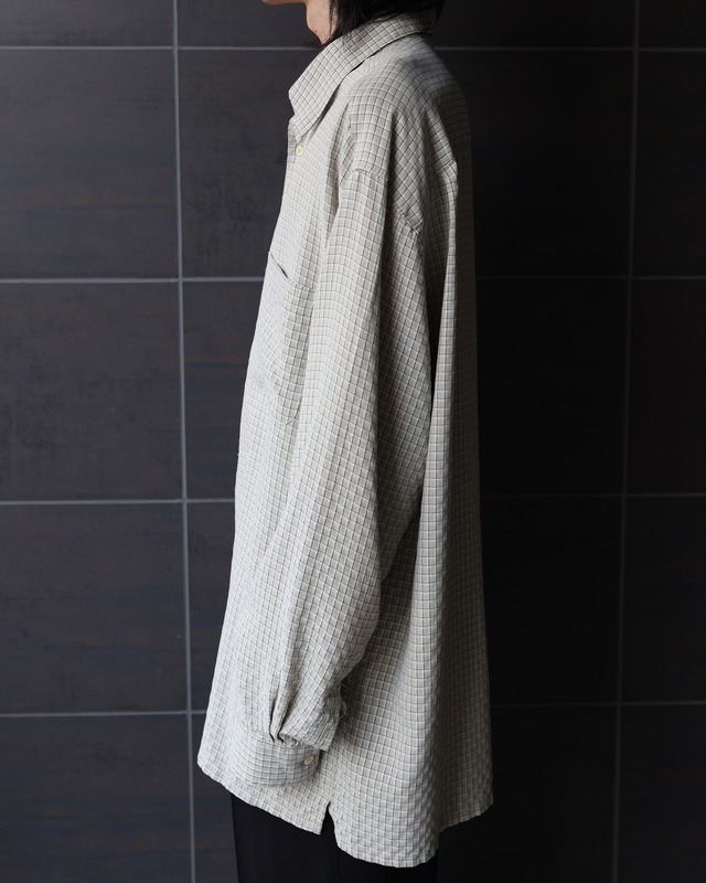 Oversized checked shirt