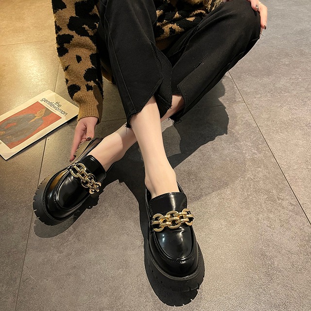 レッドレザーオータムスタイルスタンダードシングル 靴 シューズ レトロ ローファー 秋物 部族の婦人靴11308340806