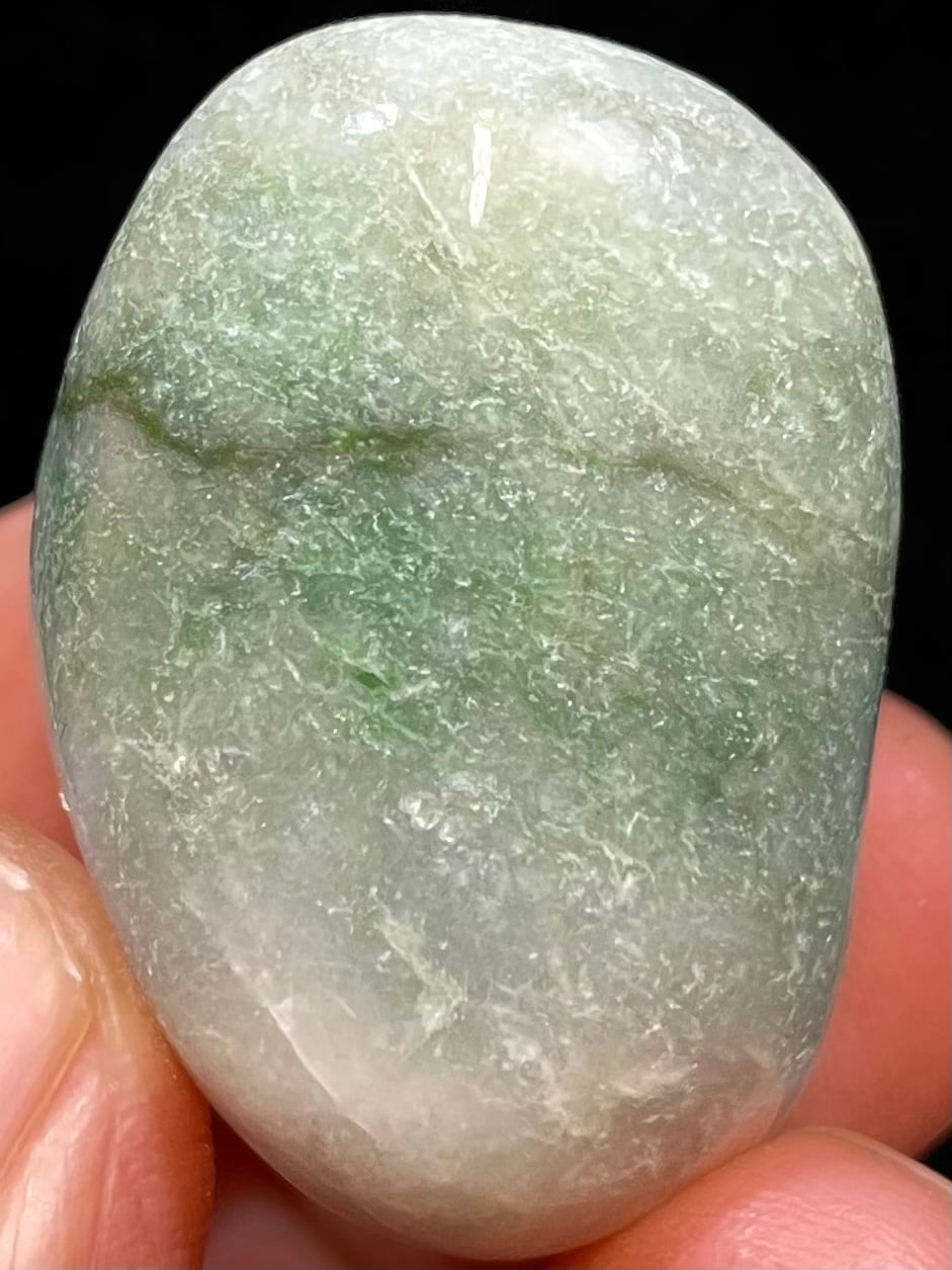19) 日本人の「心」に寄り添う御守り「糸魚川翡翠」研磨タンブルB