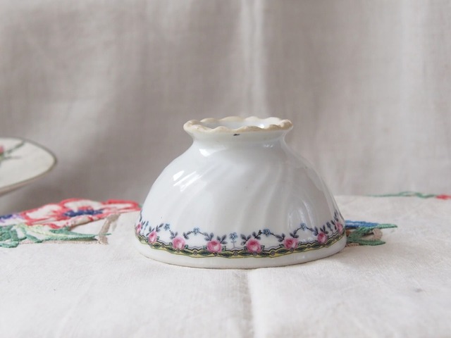 フランスアンティーク　花柄のミニボウル