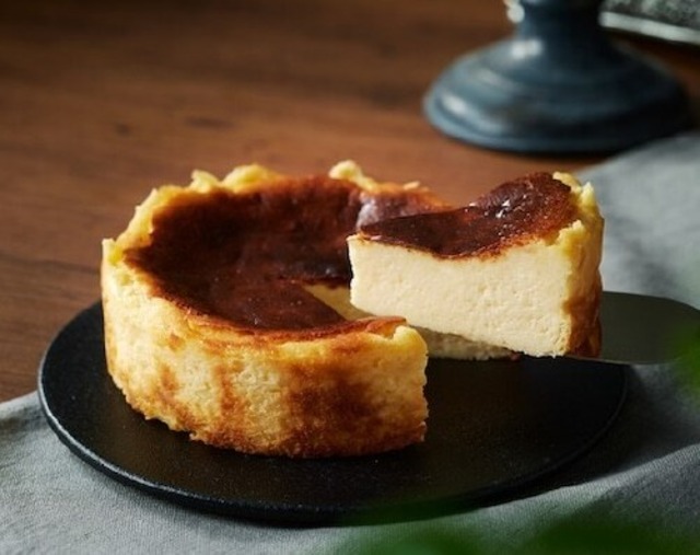 バスクチーズケーキ