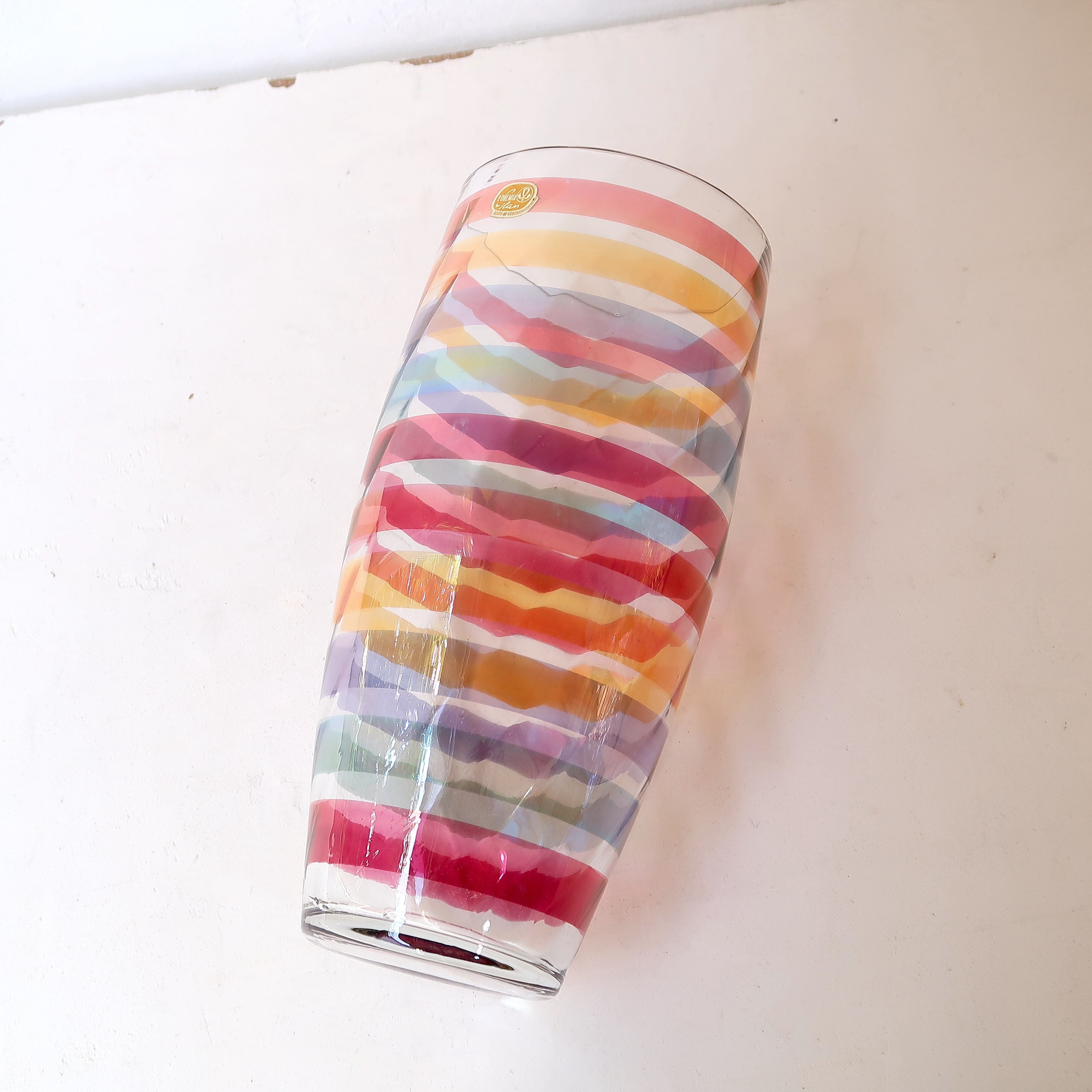 虹色ボーダーの花瓶 | SUISUI