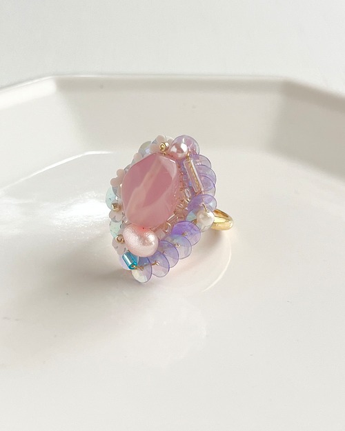 おともにしたい天然石のゆびわ  苺ジャム