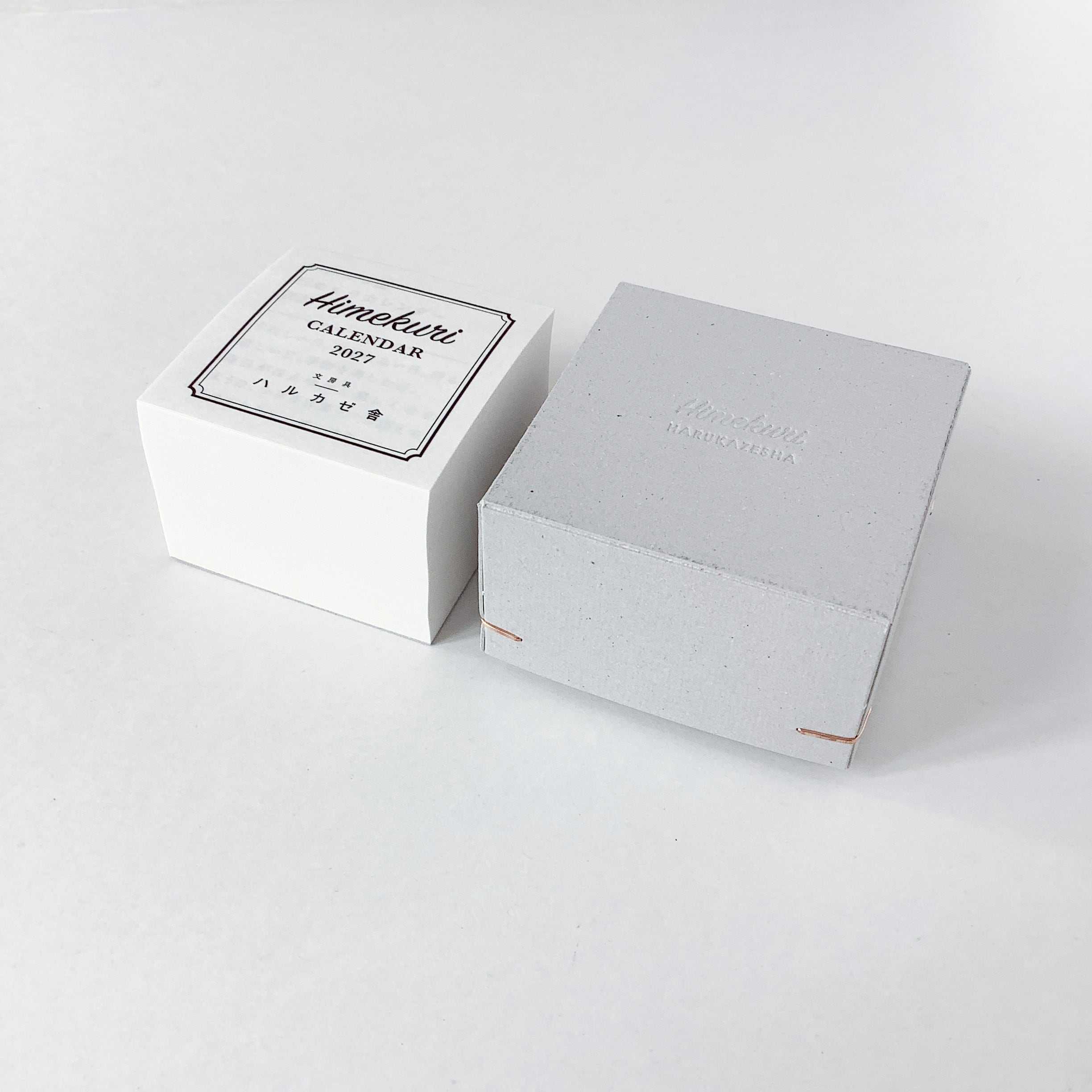 ＨＡＲＵページ 12月17日発送 ハルカゼ舎日めくりカレンダー2027 特製箱入り版 | ハルカゼ舎