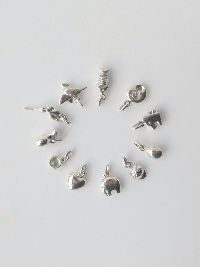 Motif Charm