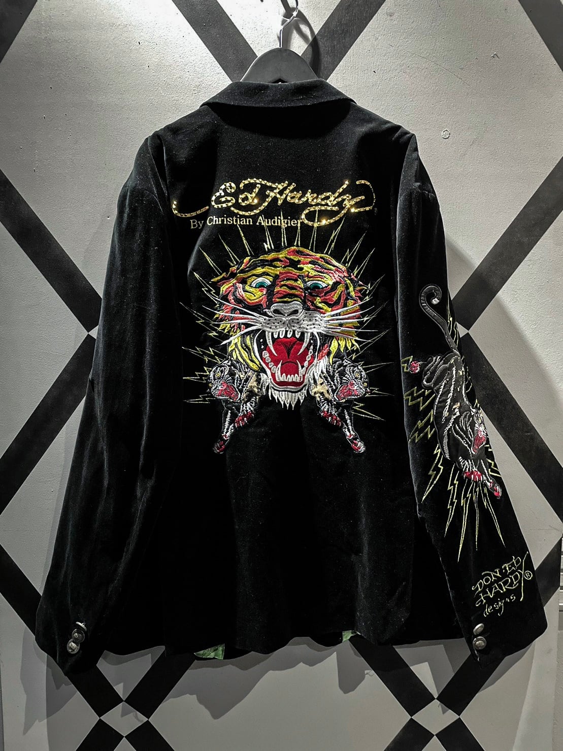 X VINTAGE】