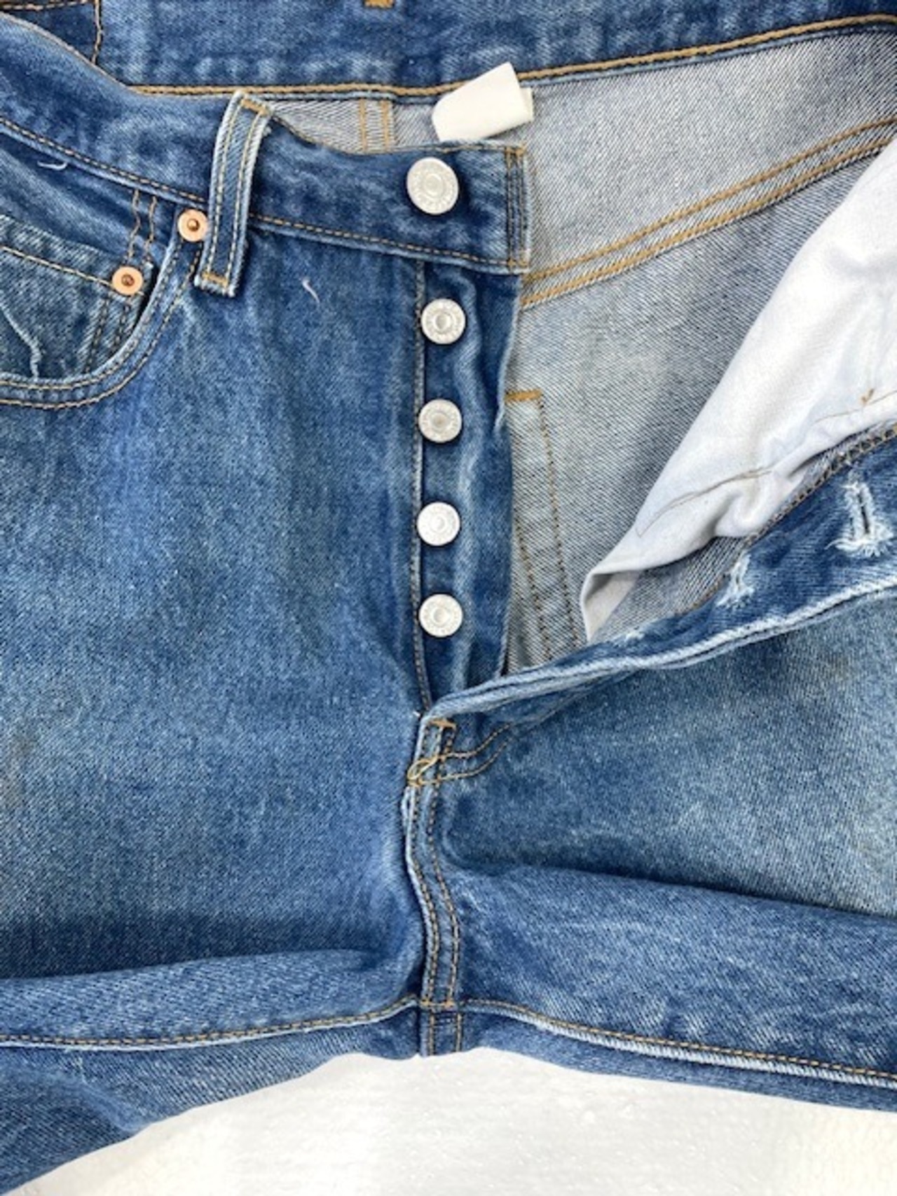 M-307  リーバイス Levis501レギュラー古着 2003年   W 76cm(ぐるり） 股下 68cm