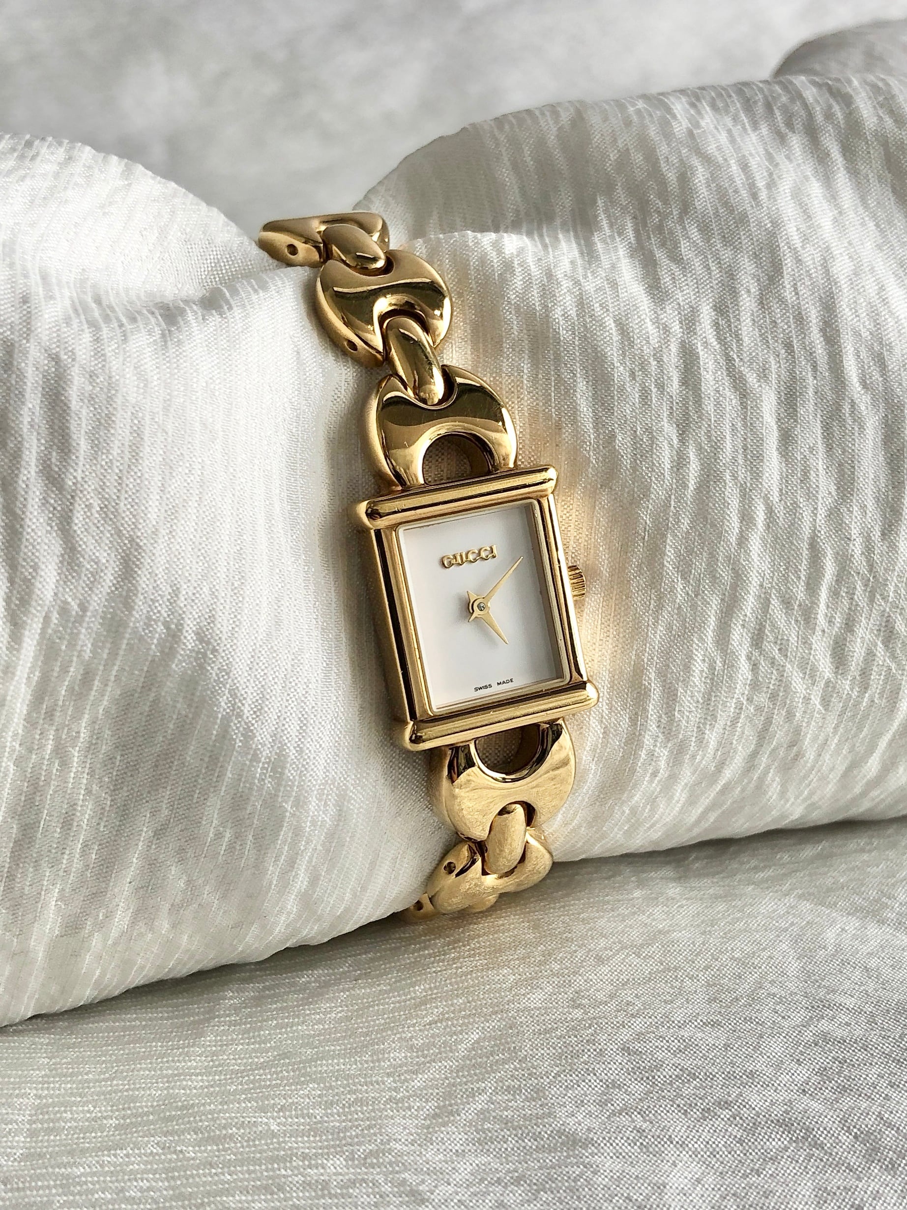 GUCCI グッチ 腕時計 ゴールド クウォーツ 1800L vintage ヴィンテージ