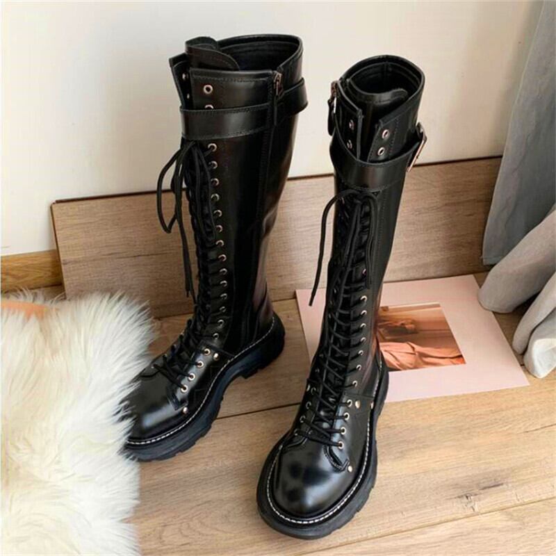 【新作】【送料無料】 レースアップグラディエーターブーツシャイニーブラックレザーラウンドトゥフラットナイトブーツウィンターシューズレディースニーロングボタス 靴 冬物 ラウンドトー 10b331287533579