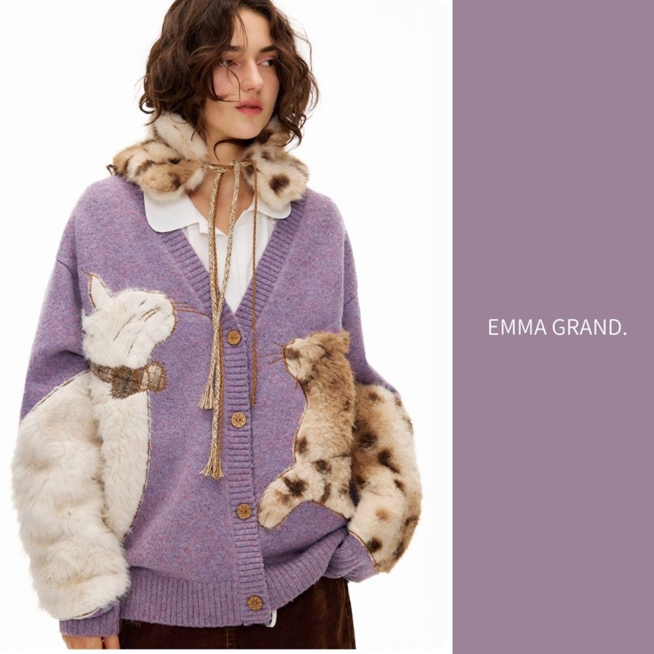 冬の森で寄り添う二匹の猫たちのふわもこカーディガン E00613