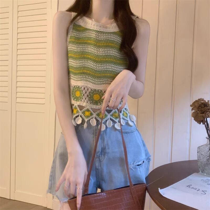 美品】TANタン エプロントップス/クロップニットトップ 美品】TANタン エプロントップス/クロップニットトップ