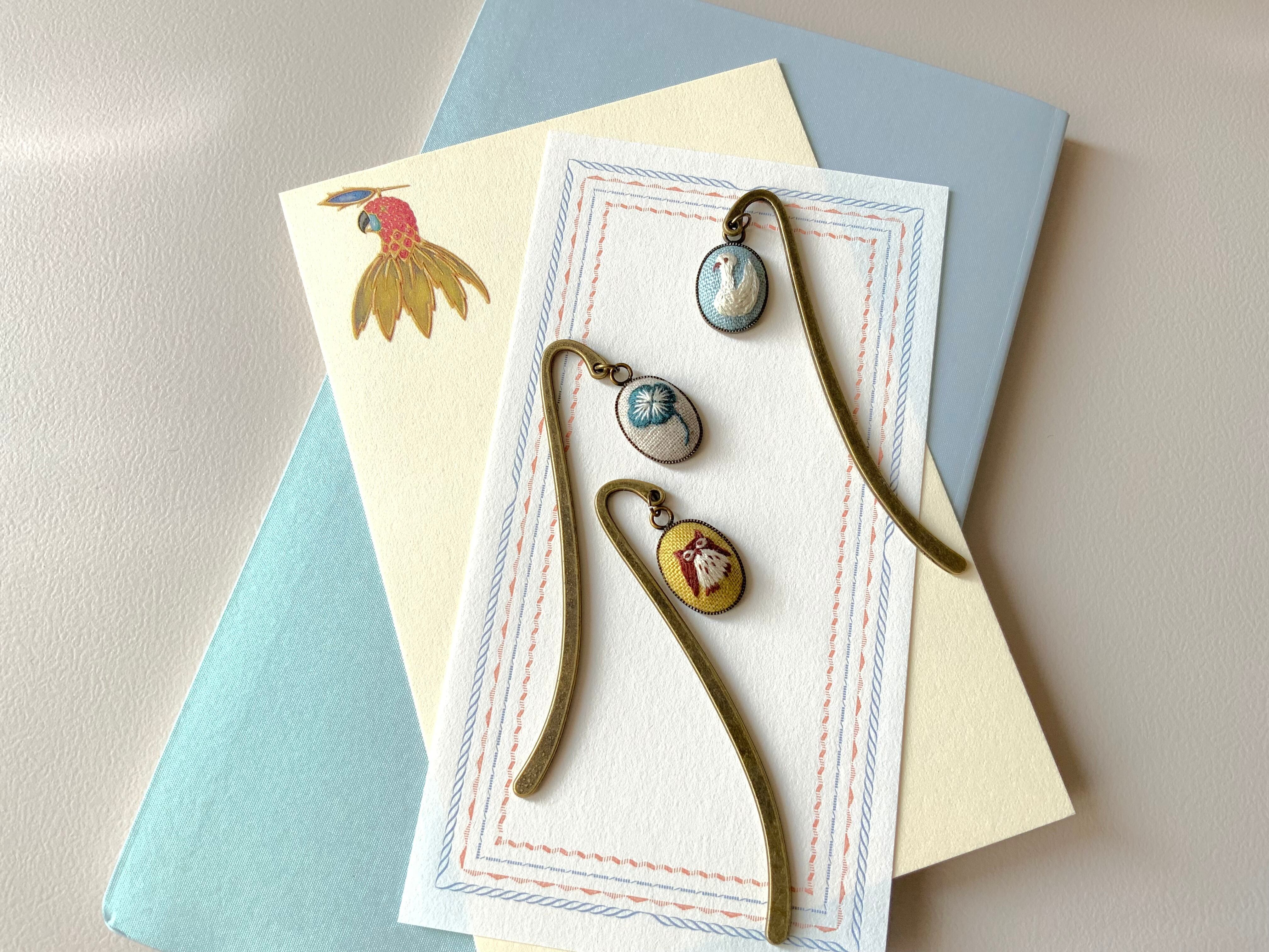 CAHIER刺繍教室　教材キット　「刺繍のブックマーク」