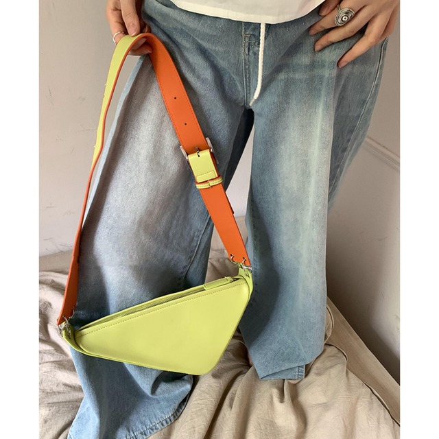 triangular textured messenger bag <3colors>