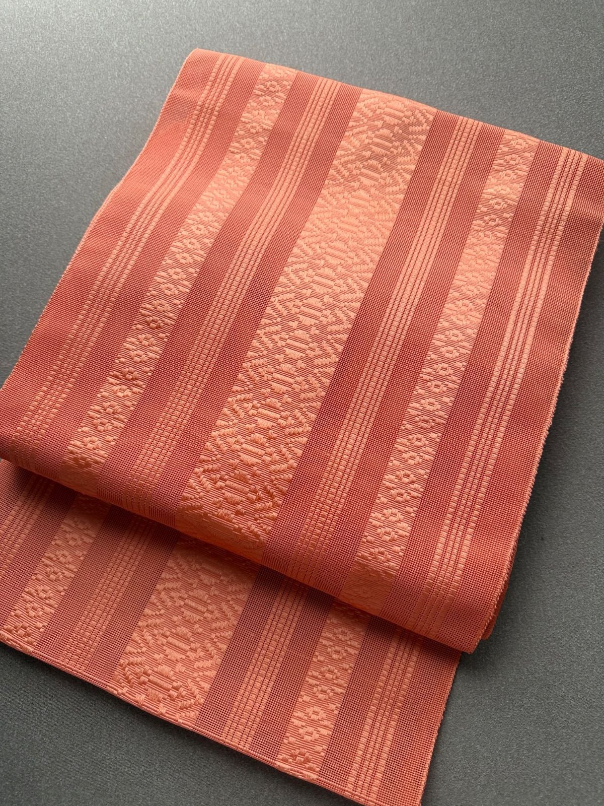 名古屋帯　松葉仕立て　夏用　紗　楓　流線模様　オレンジ　着物　111t K中古美品 名古屋帯 夏物 流水に楓模様 オレンジ□N80520-12 - メルカリ