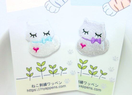 シールにもなる猫の刺繍ワッペン◆ねこだるま　薄グレー