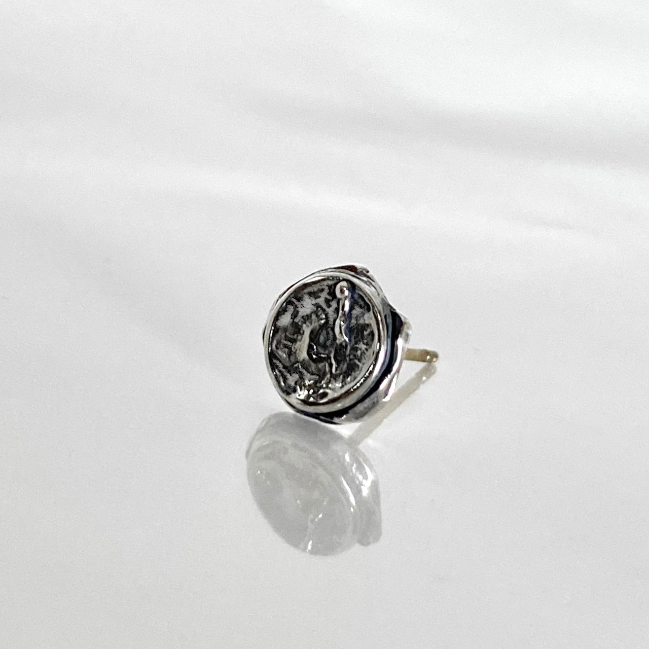CRATER STUD / クレーターピアス