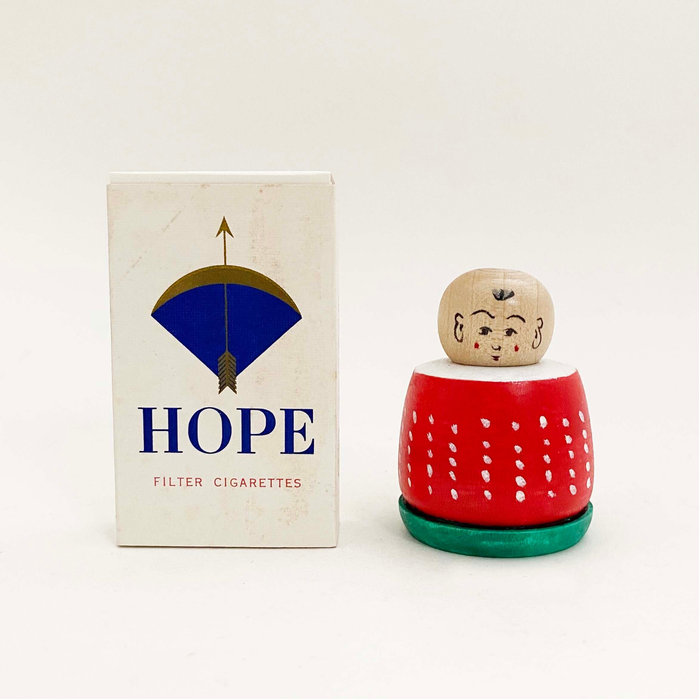 苺サンタこけし（土湯系 / 西山敏彦工人作）