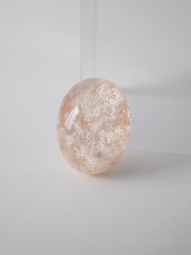 White Garden Quartz - b14