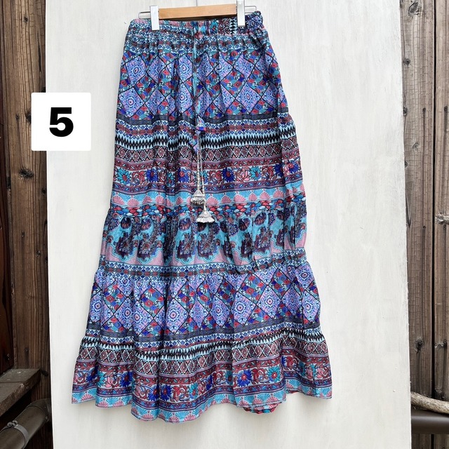 ふんわりペイズリースカート