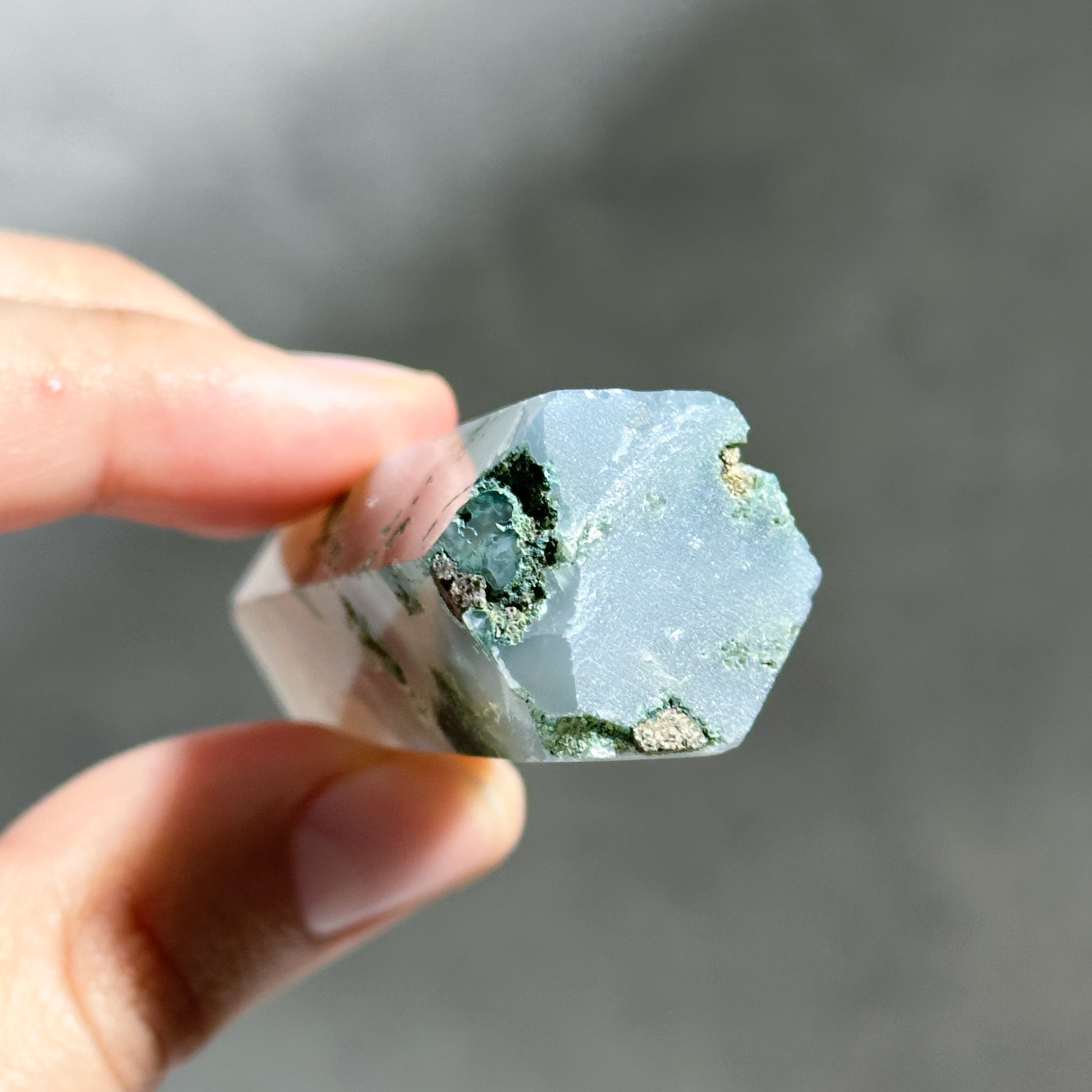 モスアゲート　天然石　タワーポイント　結晶　キラキラ✴️原石 モスアゲート ◇天然石・鉱物・パワーストーン Agate Moss タワー01◇ 置物