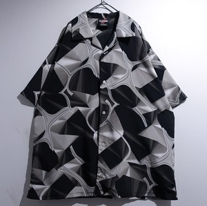 90s Abstract Pattern Design Open Collar Shirt