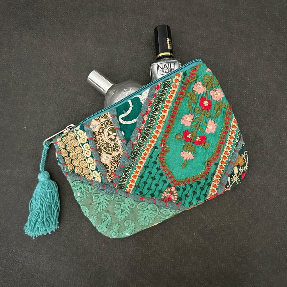 刺繍パッチワークポーチ カンバディア グリーンC