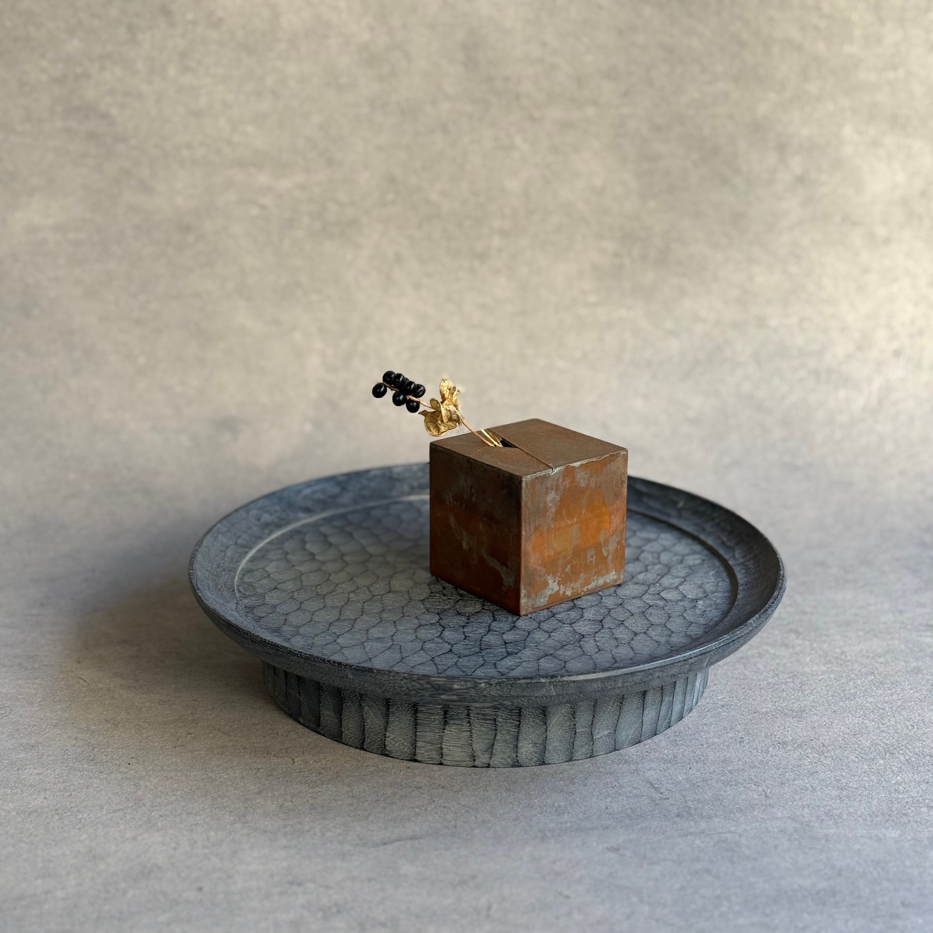 金属 | gallery 一白