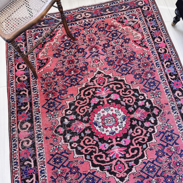 トルコ ヴィンテージラグ TR046 | 東アナトリア | 153cm × 207cm