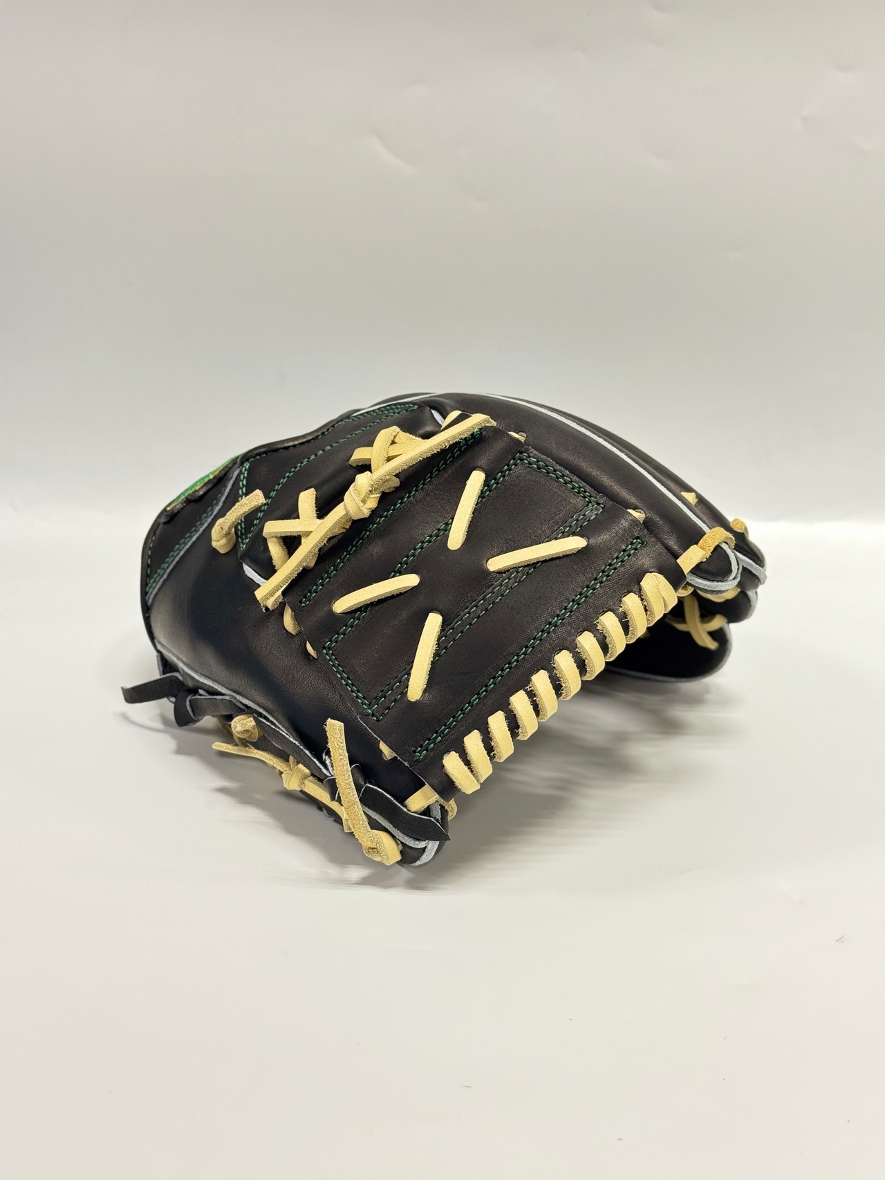 GSｰゴリラスポーツ　スタンダードシリーズ　硬式仕様グラブ　右投げ用　当て挟み型　ゴリラブラック×キャラメル　GSｰ9（ワンピースウェブ）・画像4
