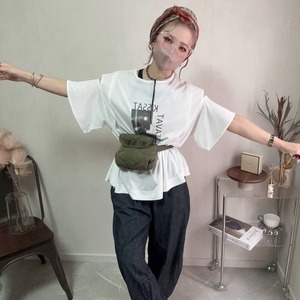 shoulder slit cat print tee【White】