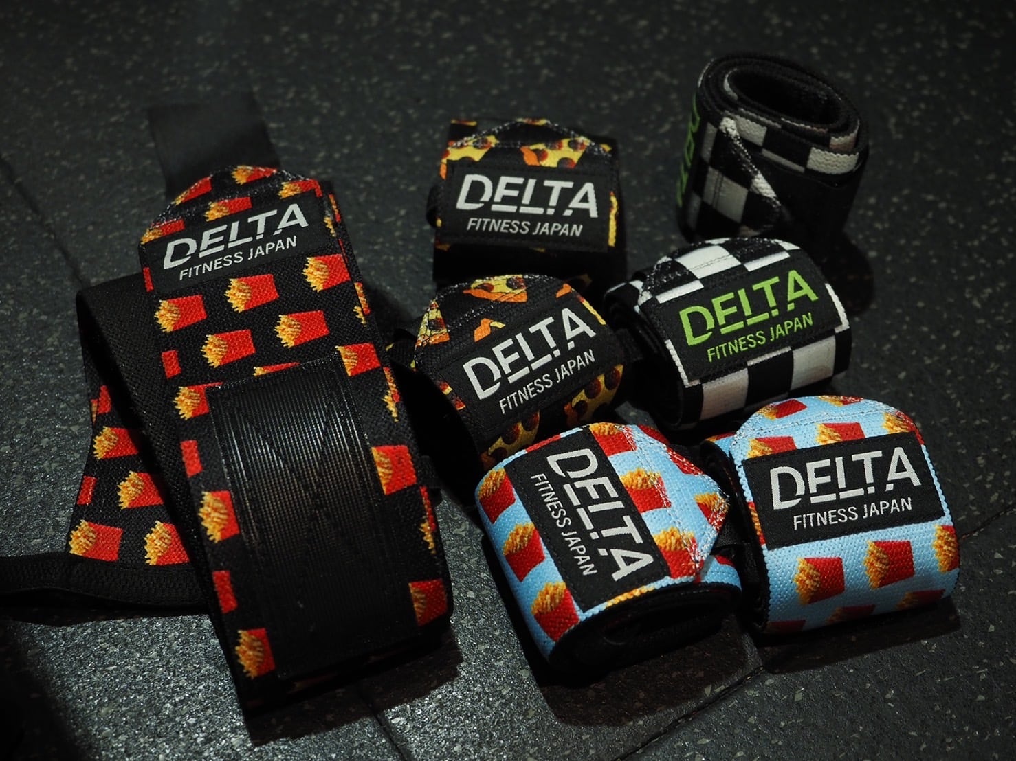 DELTA FITNESS カネキンリストラップ