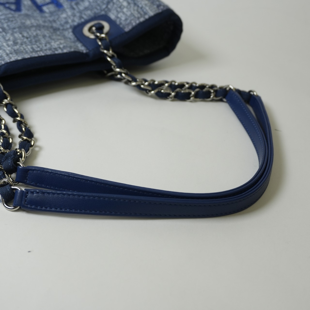 CHANEL シャネル ドーヴィルPM キャンバスxレザー チェーントートバッグ ブルー シルバー金具 25番台