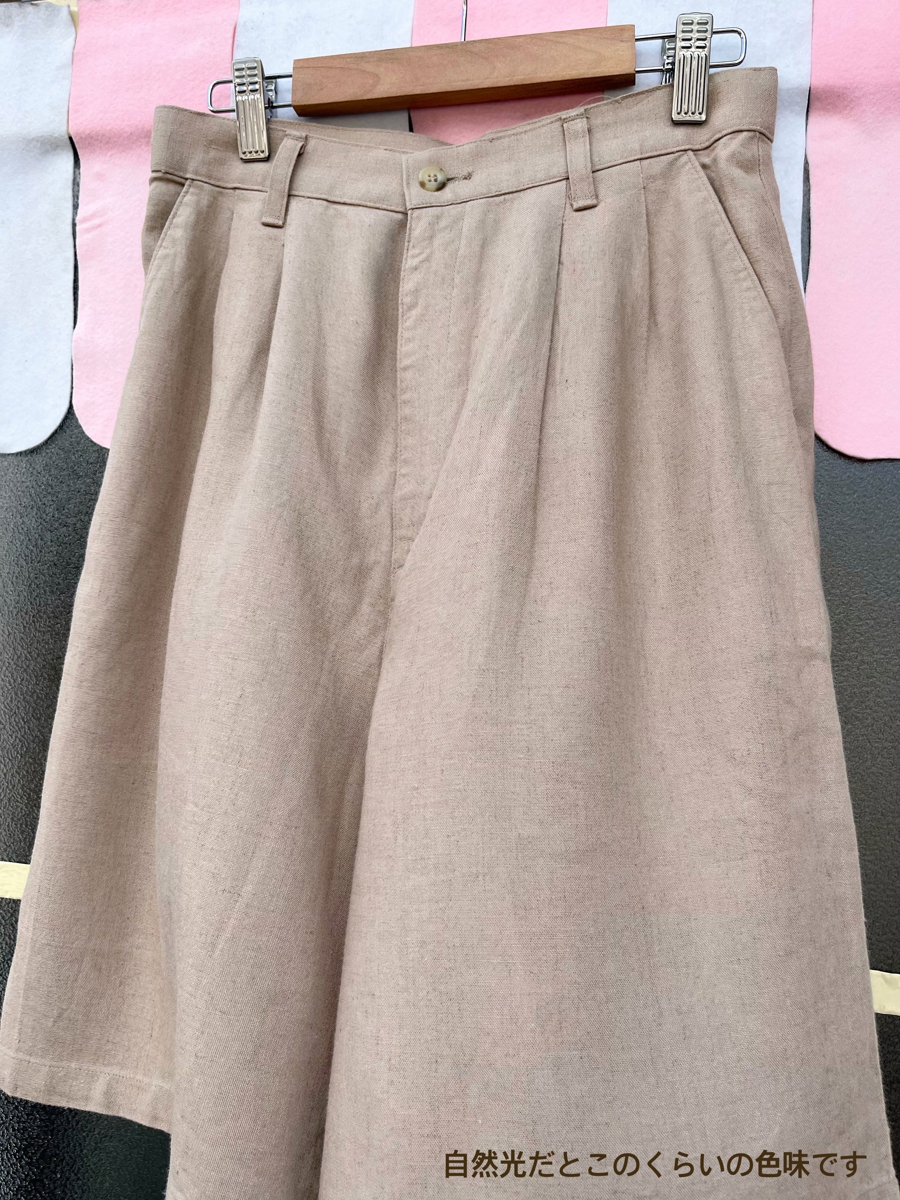 linen beige tuck half pants