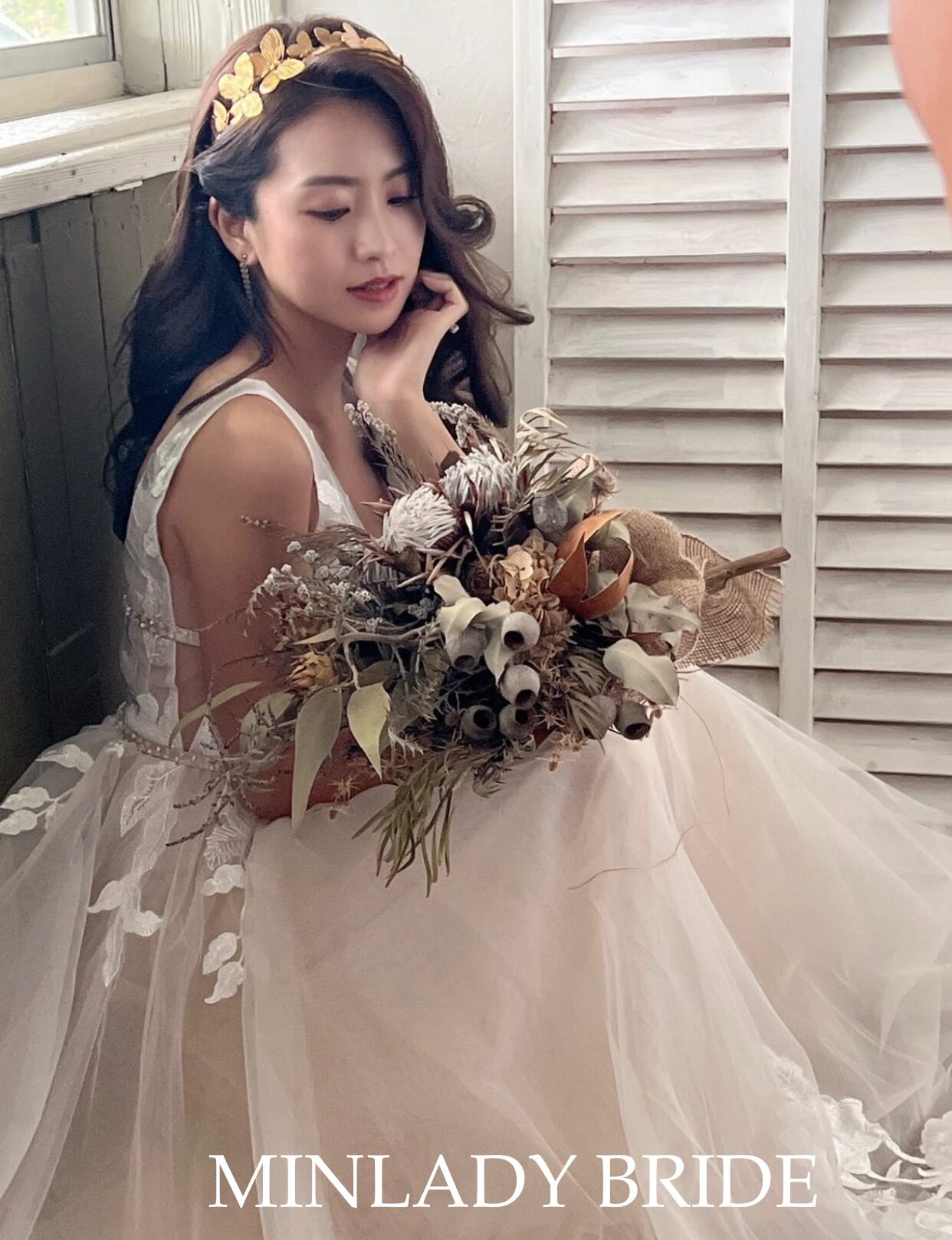 豪華ビジュー韓国風 ウェディングドレス Aライン MINLADY Mサイズ 美品 曽田茉莉江様 ご着用 Aライン 刺繍入り ウェディングドレス | MINLADY