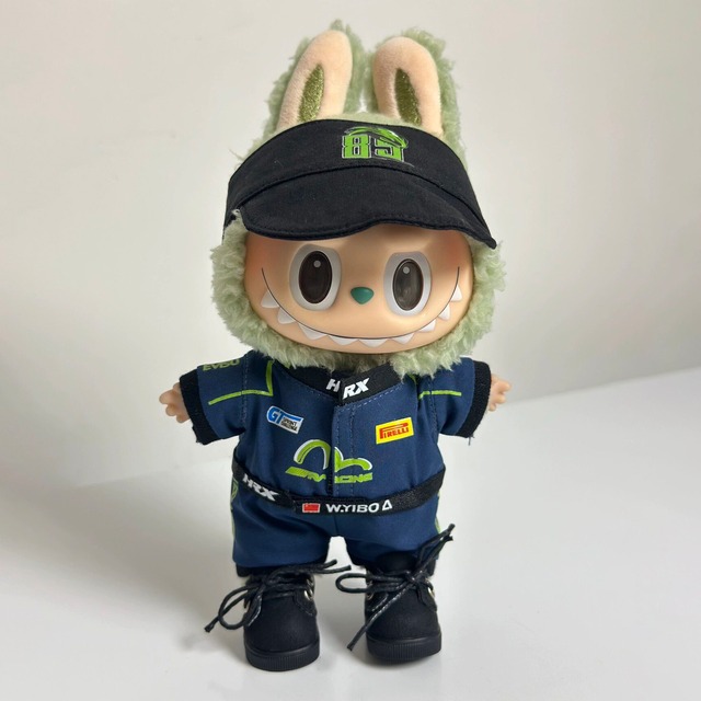 LABUBU 17cm レーシングコーデ♪帽子は4種から選べる！ 高品質フルセット レーシングスーツ×Tシャツ×靴×帽子 かっこいいレーサー風
