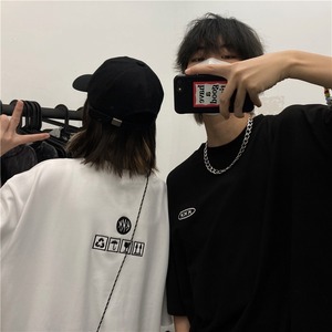 【韓国通販 dgo】2colors ユニセックスシンプルレター刺繍Tシャツ ホワイト/ブラック(M2291)