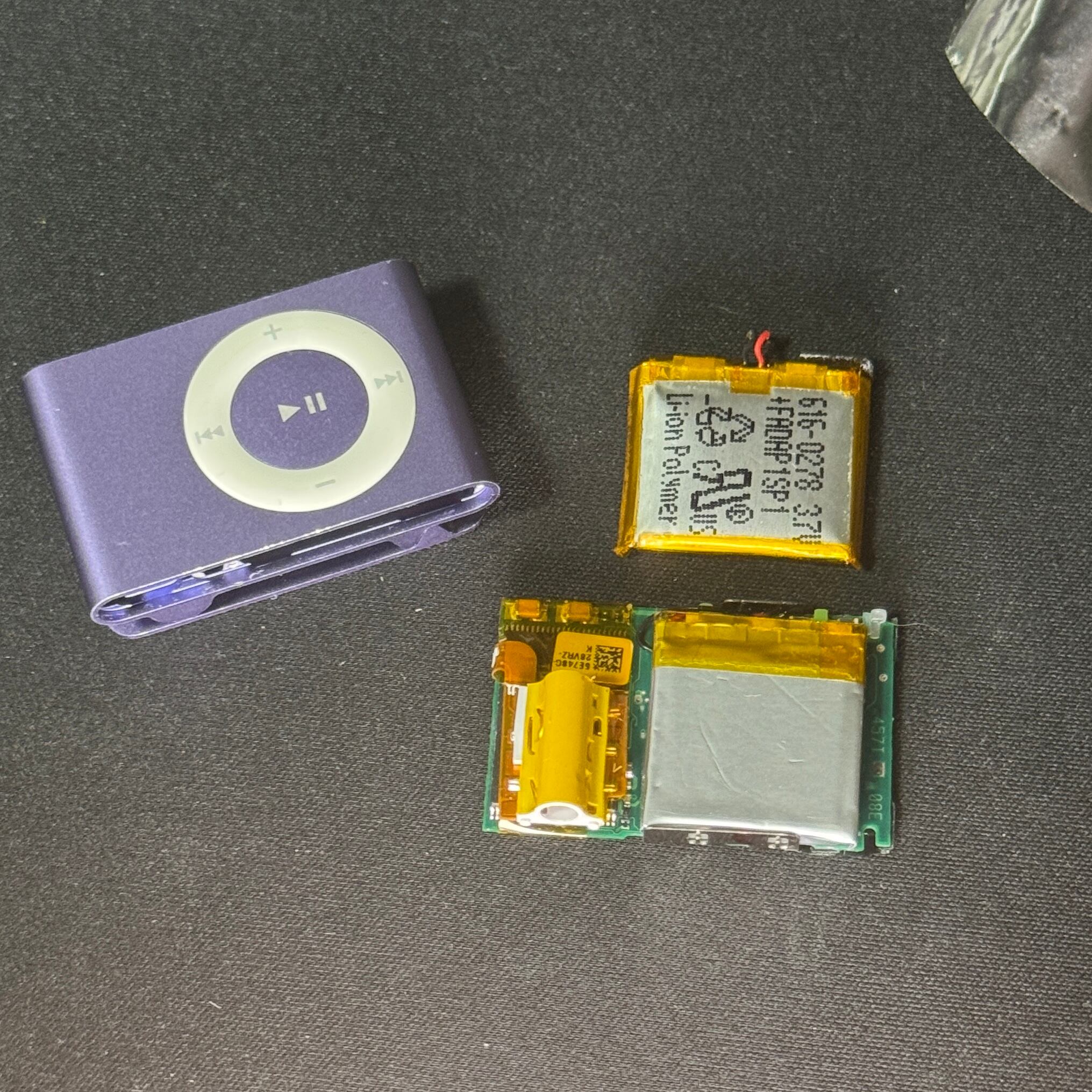 Apple iPod shuffle 第2世代 1GB パープル | 新品バッテリー交換済み