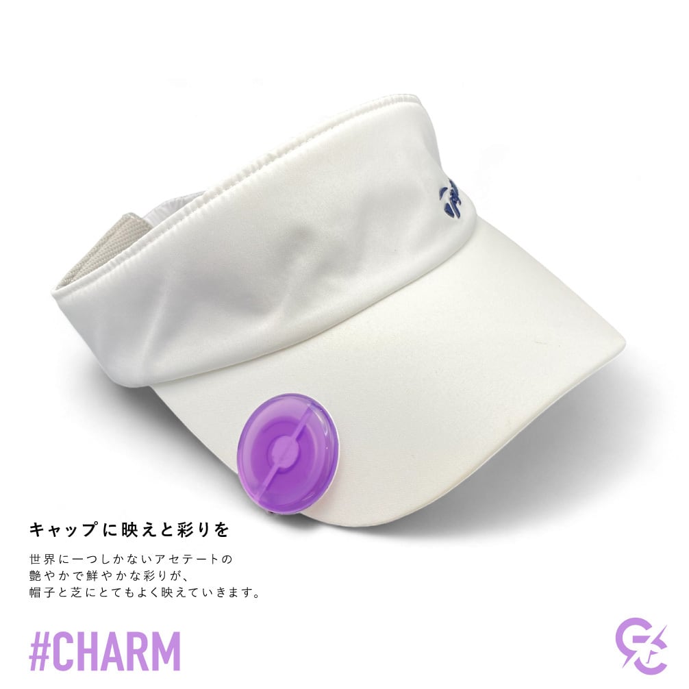 ＃CHARM / モデル名：ソラ（スカイブルー）/帽子と芝に映えるアセテートマーカー
