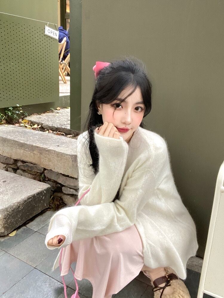 セーター ルーズVネックニットトップス カーディガンジャケット オータム 秋物 ウィンター 冬物 ブラックストロベリース13252928486