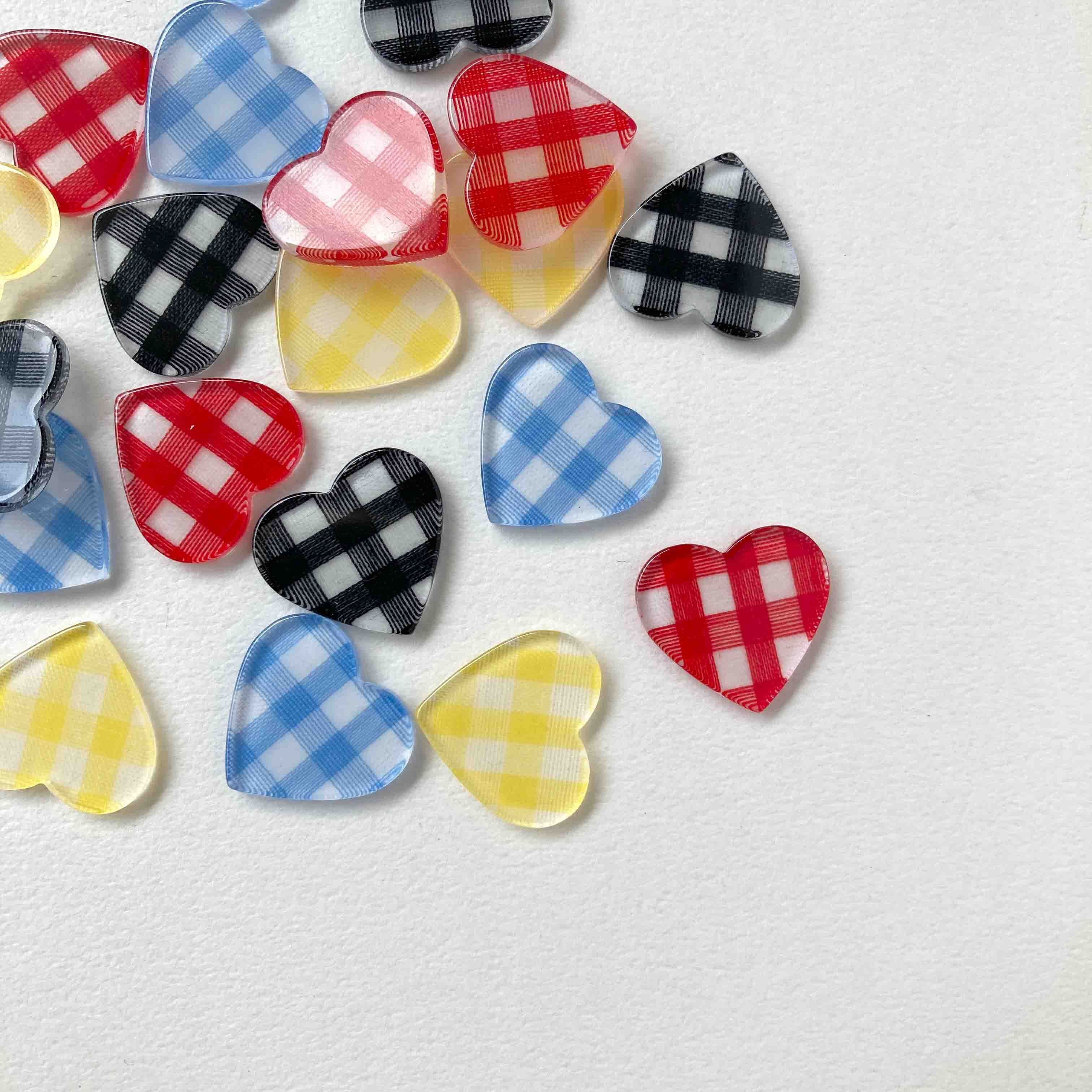 ギンガムチェックのハートプレートパーツ
